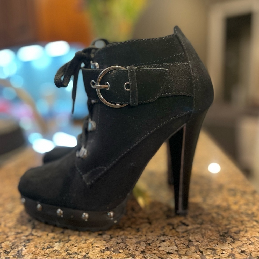 Colin Stuart Leather Booties size 7.5